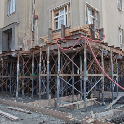 SHORING